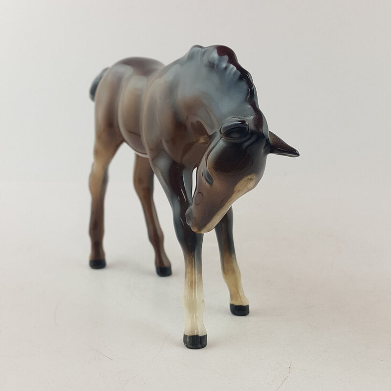 Beswick Horses - Large Foal Head Down 947 - BSK 3327