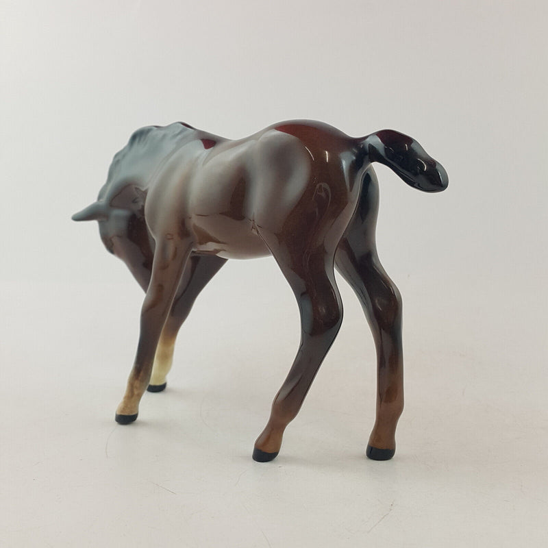 Beswick Horses - Large Foal Head Down 947 - BSK 3327