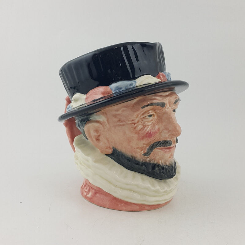 Royal Doulton Character Jug D6206 Beefeater - 8725 RD