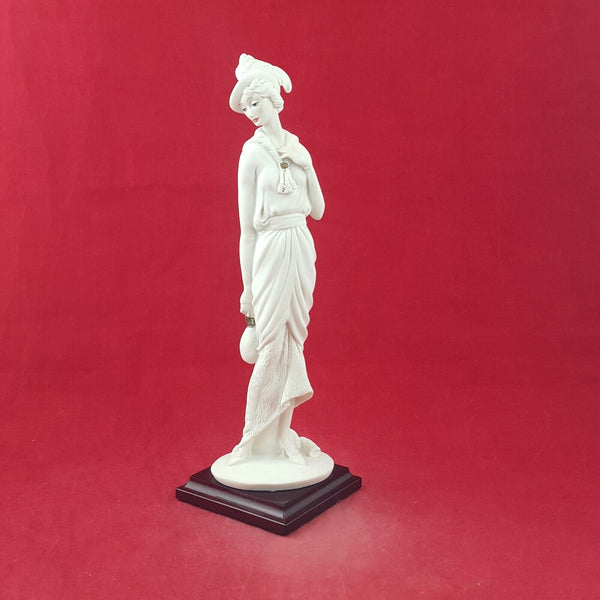Giuseppe Armani Figurine  Lady with Bag Statue Florence - 8717 O/A