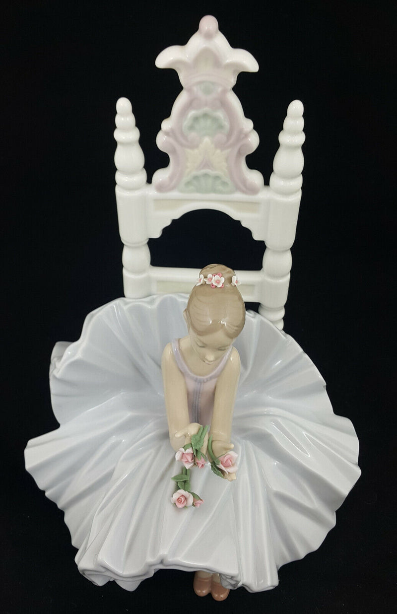 Lladro Figurine Posing Ballerina Model 6485