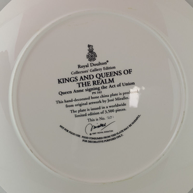 Royal Doulton PN162 Kings & Queens of The Realm Queen Anne Decorative Plate - 76