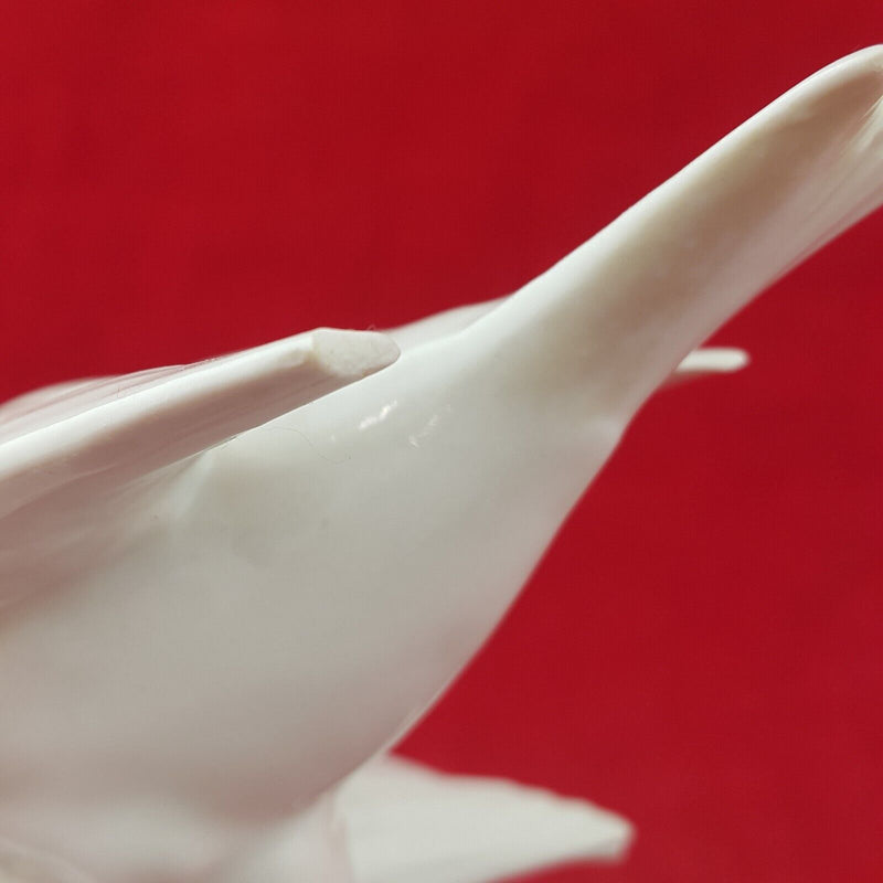 Wagner & Apel Porcelain Bird Figurine (Damaged) - 8788 O/A