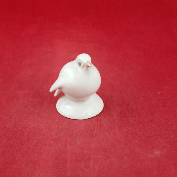 Royal Copenhagen 2238 Small White Robin Figurine - 7551 RCH