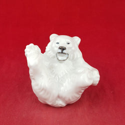 Royal Copenhagen 247 - White Polar Bear Cub Figurine - 7562 RCH