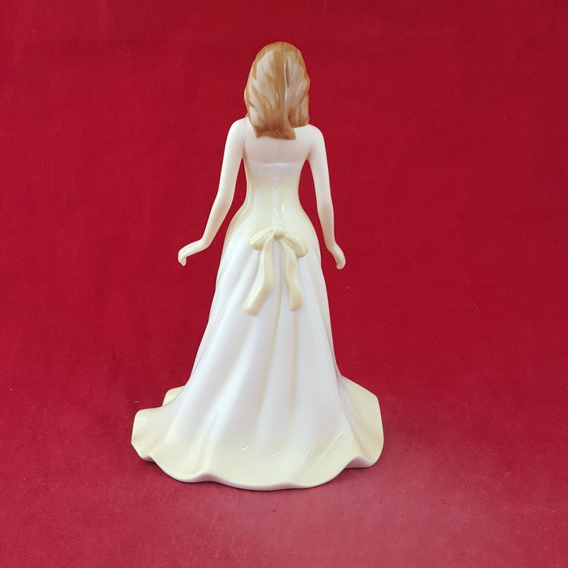 Royal Doulton Figurine HN4975 June Pearl - 8872 RD