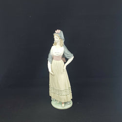 Lladro Figurine 5125 Goya Lady