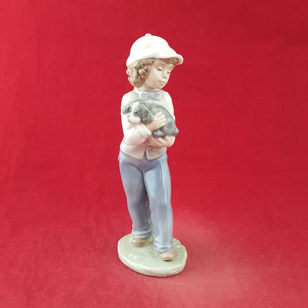 Nao by Lladro Porcelain Figurine 1135 Best Buddies - 8858 L/N