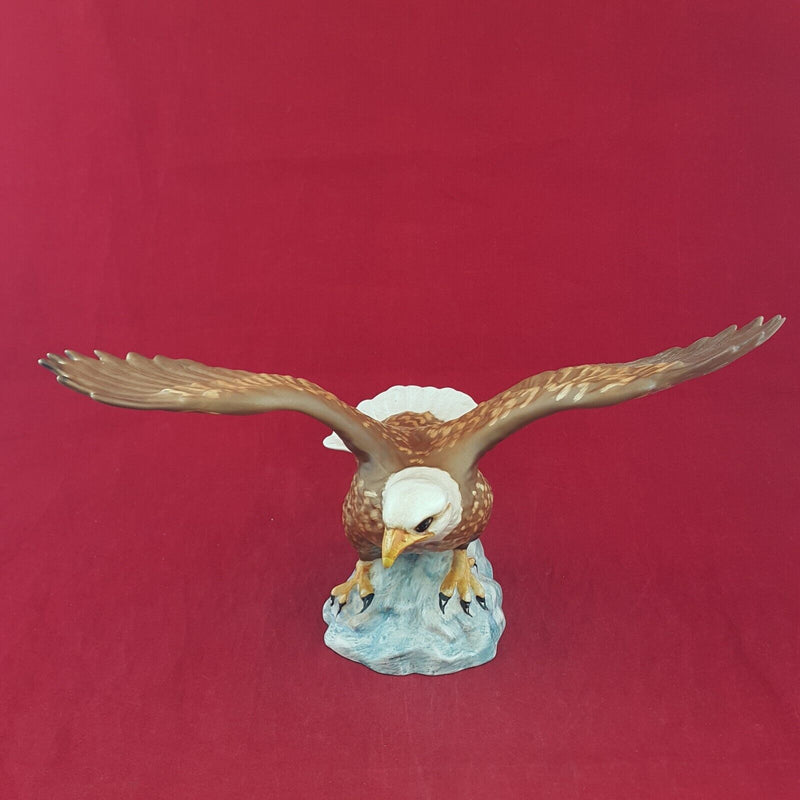 Beswick Bald Eagle 1018 Matt - 7264 BSK