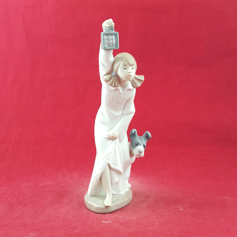 Nao By Lladro Figurine - Who’s There? 0111 | Girl With Dog & Lantern - L/N 3495