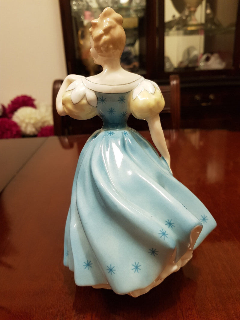 HN 2178 Royal Doulton Figure Enchantment