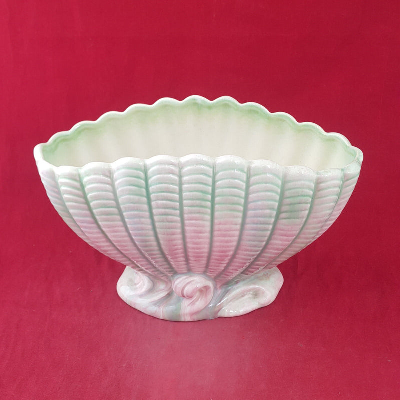 Sylvac - Vintage Scallop Shell Shaped Vase 513 - OP 3524