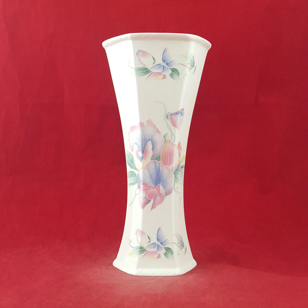 Aynsley Floral Vase - Little Sweetheart - OP 3550