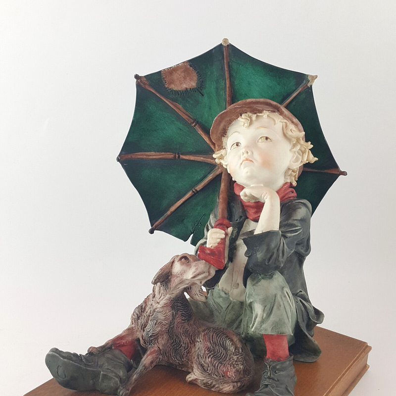 Capodimonte Giuseppe Armani - Boy Holding Umbrella Sitting With A Dog - OA 3543