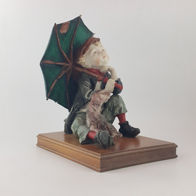 Capodimonte Giuseppe Armani - Boy Holding Umbrella Sitting With A Dog - OA 3543