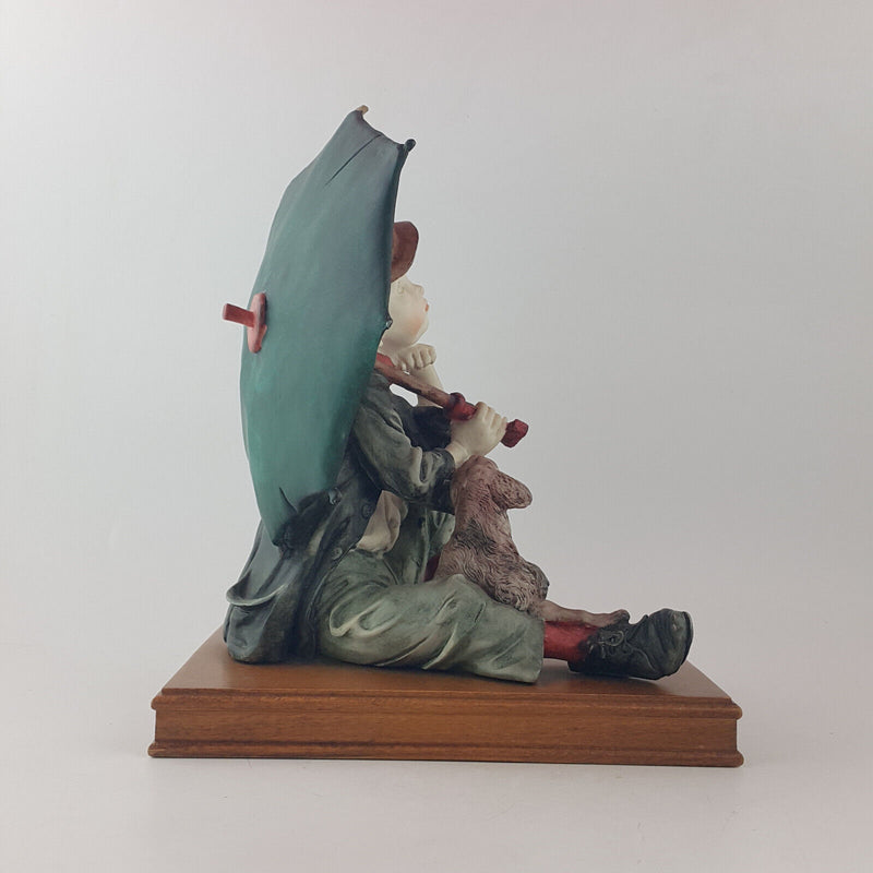 Capodimonte Giuseppe Armani - Boy Holding Umbrella Sitting With A Dog - OA 3543