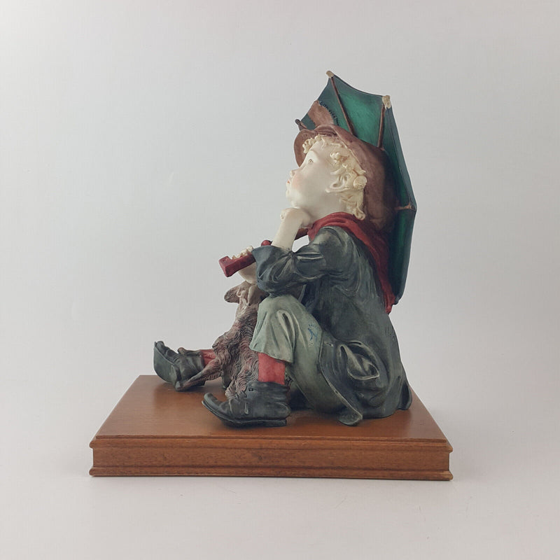 Capodimonte Giuseppe Armani - Boy Holding Umbrella Sitting With A Dog - OA 3543