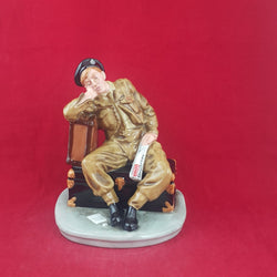 Royal Doulton Figurine HN4418 - The Railway Sleeper - 6739 RD