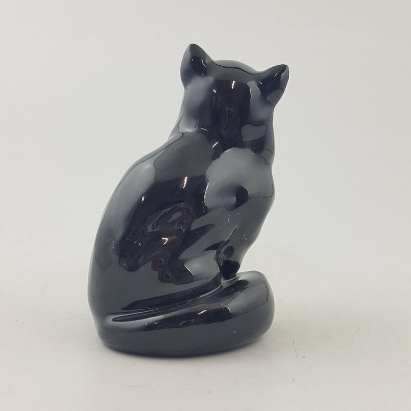 Royal Doulton Animals - Persian Cat HN999 - RD 3610