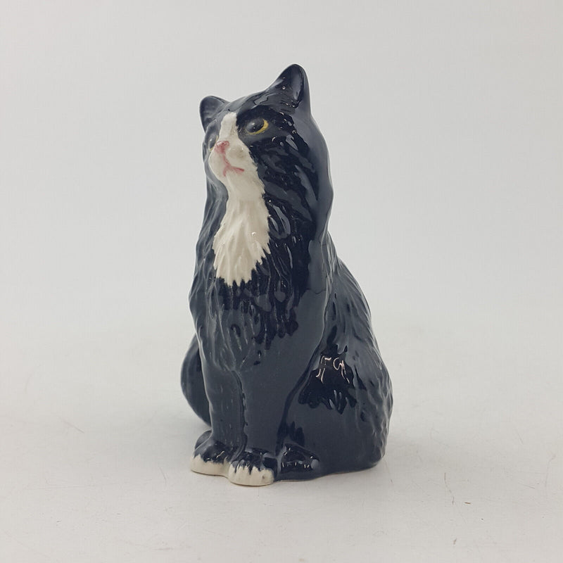 Royal Doulton Animals - Seated Black & White Persian Cat DA194 - RD 3611