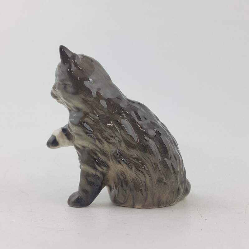 Royal Doulton Animals - Kitten With Bandaged Paw - RD 3612