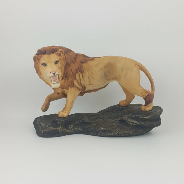 Beswick - Lion on Rock Model 2554A (Hairline Crack) - 575 BSK