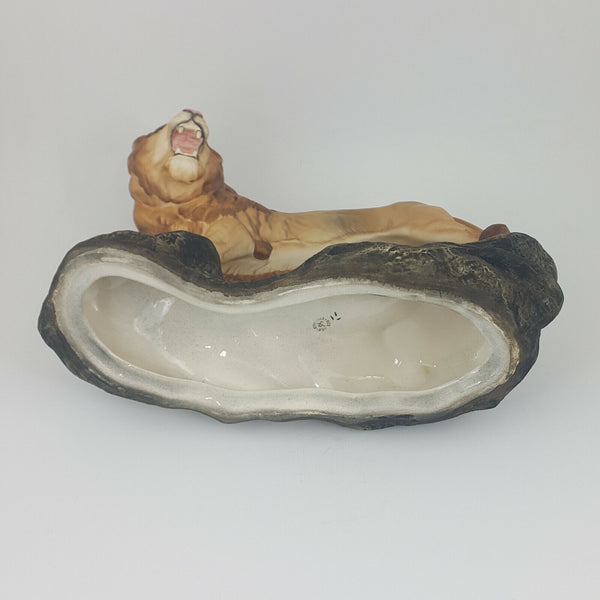 Beswick - Lion on Rock Model 2554A (Hairline Crack) - 575 BSK