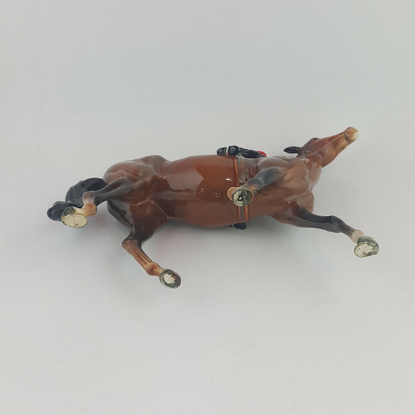 Beswick - Jockey on Walking Horse 1037 (chipped ear) - 585 BSK