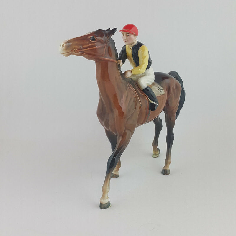 Beswick - Jockey on Walking Horse 1037 (chipped ear) - 585 BSK