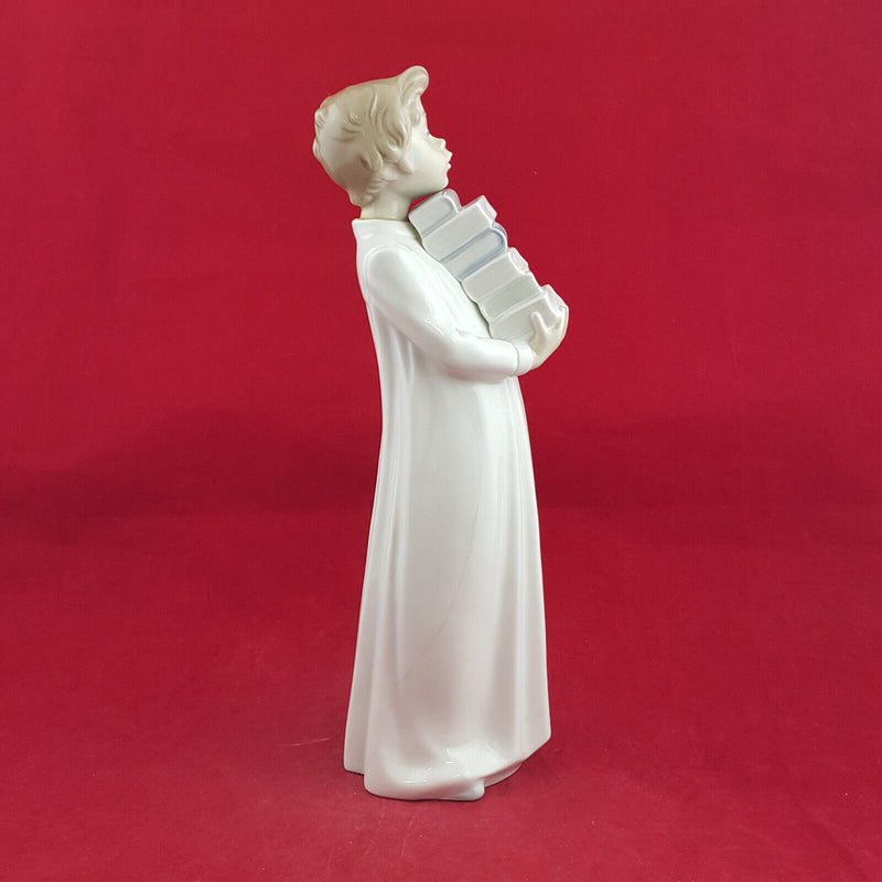 Nao By Lladro - Boy With Books 233 - L/N 2082