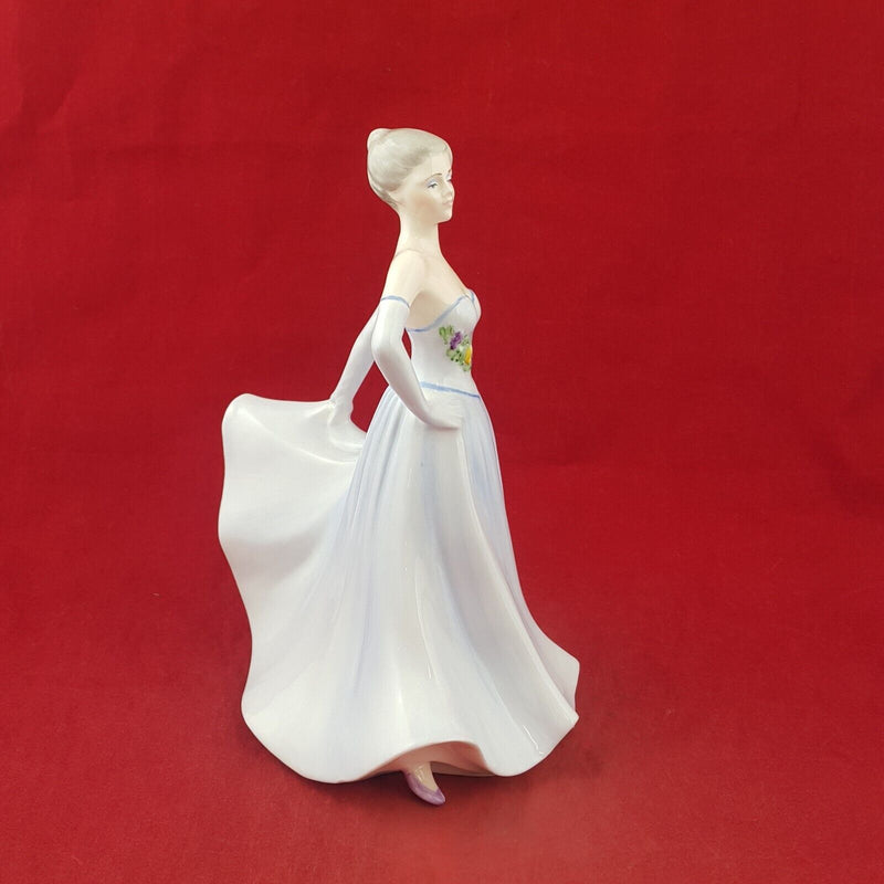 Coalport Figurine Ladies of Fashion Honor - 8972 CP