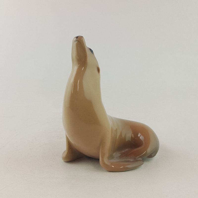 Royal Copenhagen - Sea Lion Looking Up 1441 - RCH 2323