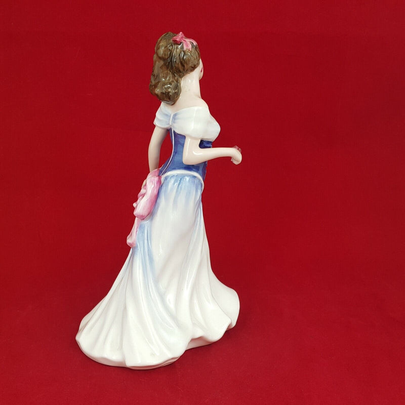 Royal Doulton Figurine HN3754 - For You -  5736 RD