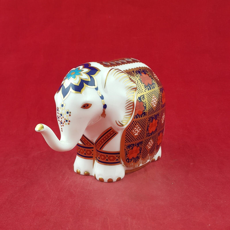 Royal Crown Derby Imari Pattern Small Elephant Gold Stopper - 8474 RCD