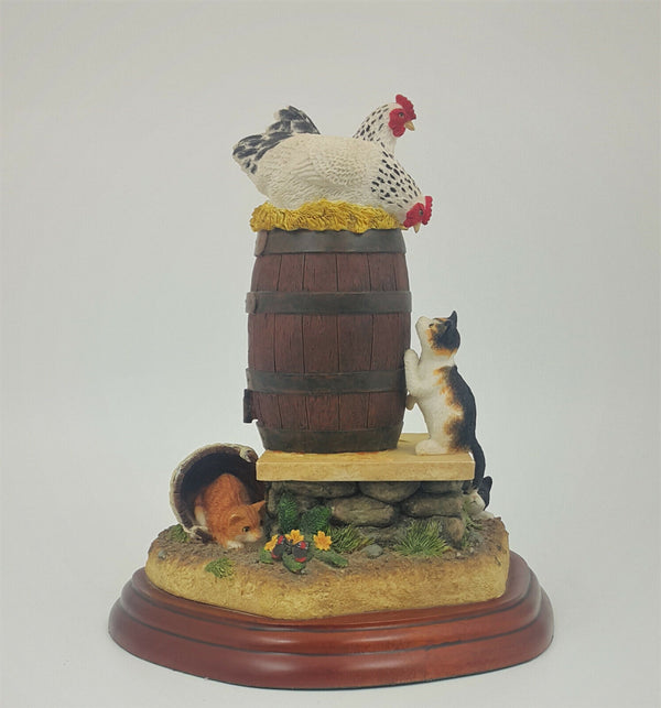 Border Fine Arts - Kitten Capers A2681 (with Wooden Base)