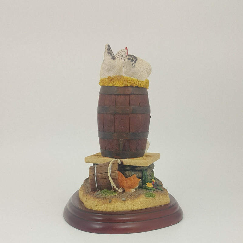 Border Fine Arts - Kitten Capers A2681 (with Wooden Base)