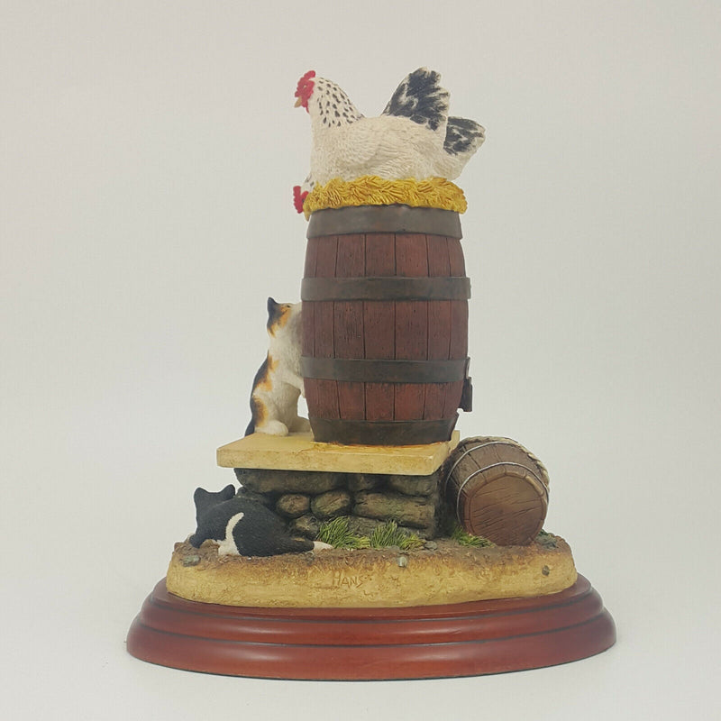 Border Fine Arts - Kitten Capers A2681 (with Wooden Base)