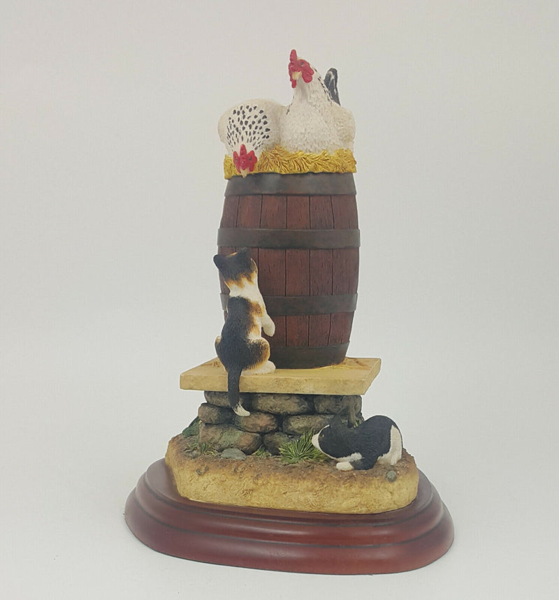 Border Fine Arts - Kitten Capers A2681 (with Wooden Base)