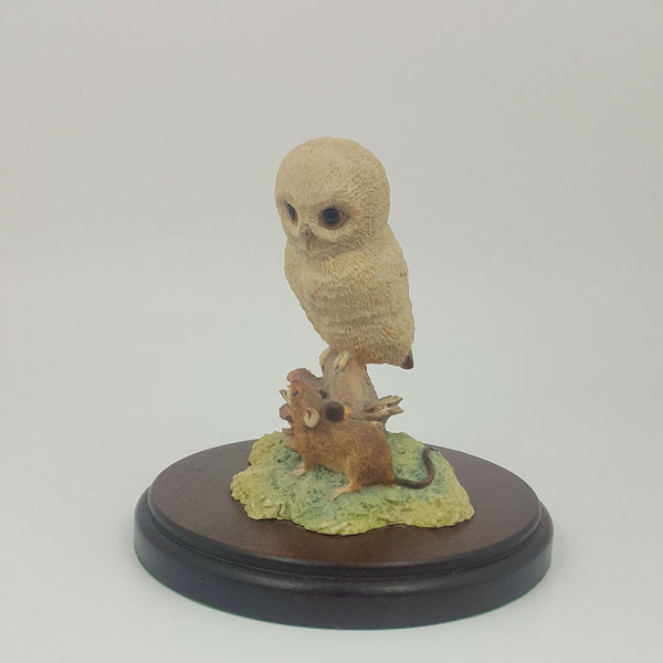 Border Fine Arts - Owlet and Mouse FE8 (with Wooden Base)