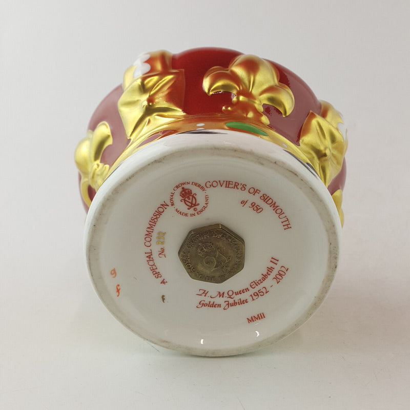 Royal Crown Derby - Queen Elizabeth Golden Jubilee Crown Gold Stopper - RCD 2799