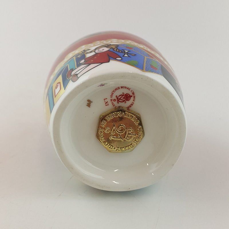 Royal Crown Derby - Santa Claus Paperweight (Gold Stopper) -  RCD 3104