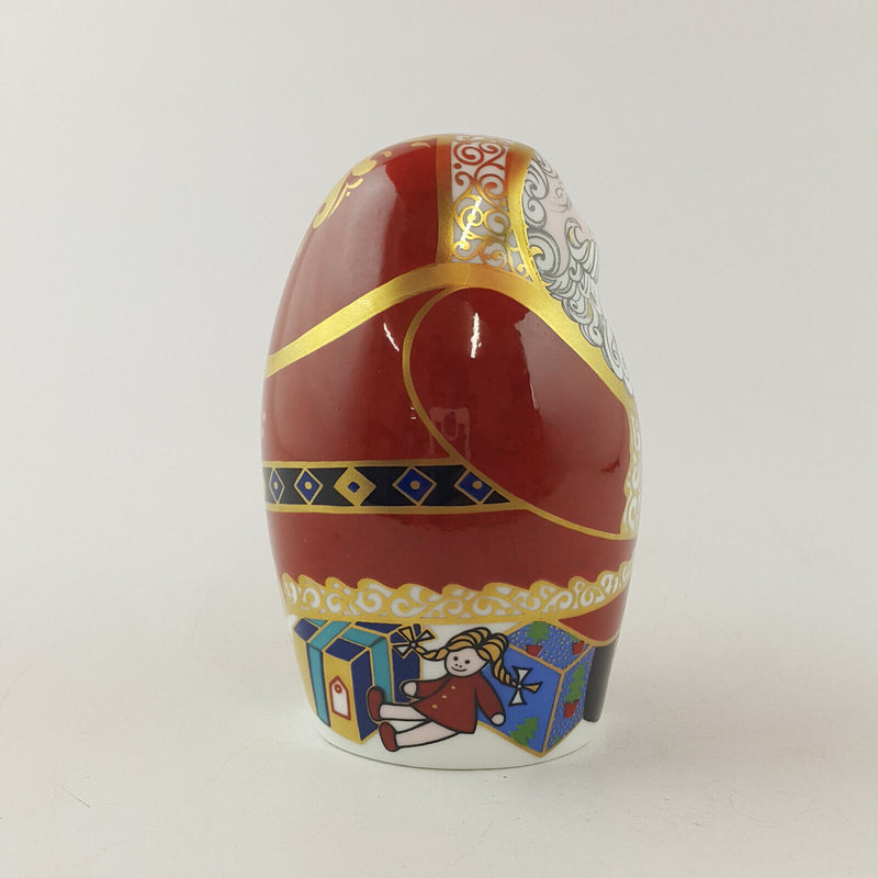 Royal Crown Derby - Santa Claus Paperweight (Gold Stopper) -  RCD 3104