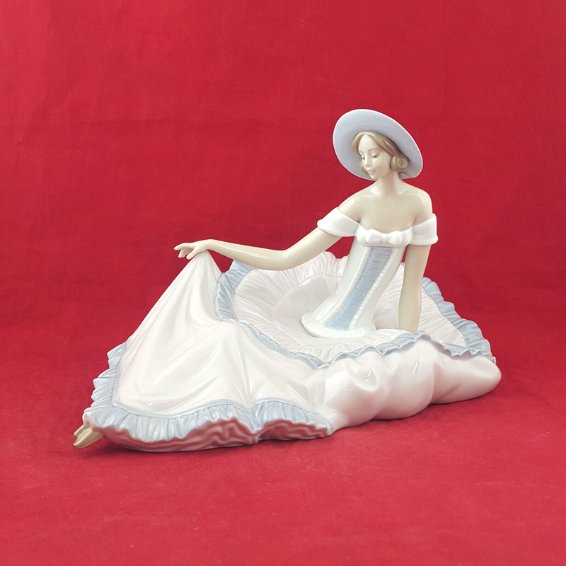 Lladro Nao Figurine - Grace | Ballerina Posing 1265 (Boxed) - L/N 3621