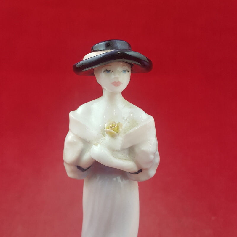 Coalport Figurine Debutantes Thank You - 9001 CP