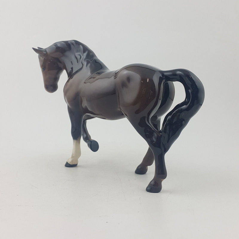 Beswick Horses - Stocky Jogging Mare 855 Third Version - BSK 3660