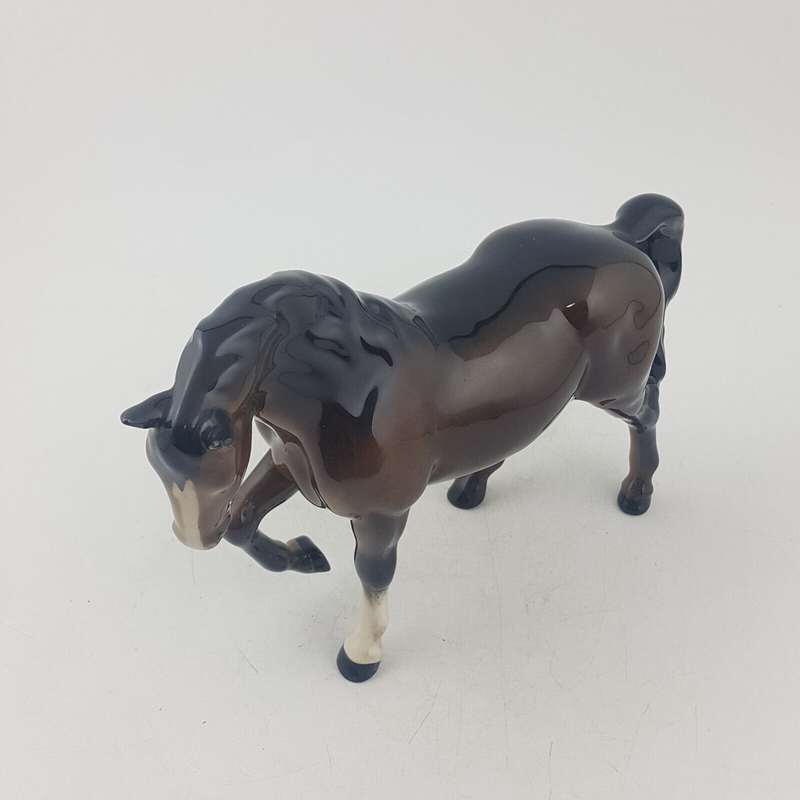 Beswick Horses - Stocky Jogging Mare 855 Third Version - BSK 3660