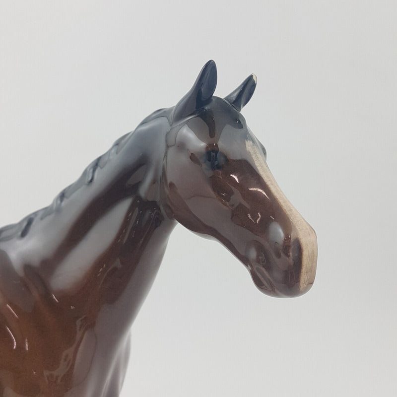 Beswick Horses - Huntsman's Horse 1484 (tiny chip) - BSK 3659