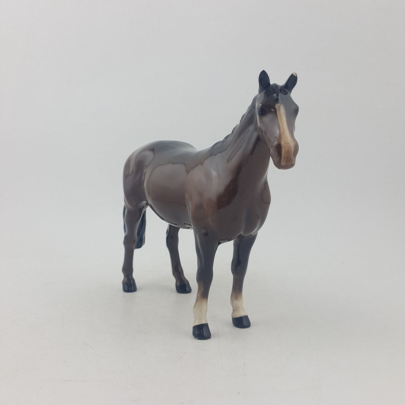 Beswick Horses - Huntsman's Horse 1484 (tiny chip) - BSK 3659