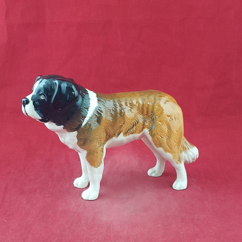 Beswick Dog Figurine 2221 St. Bernard Dog Corna Garth Stroller - 8569 BSK