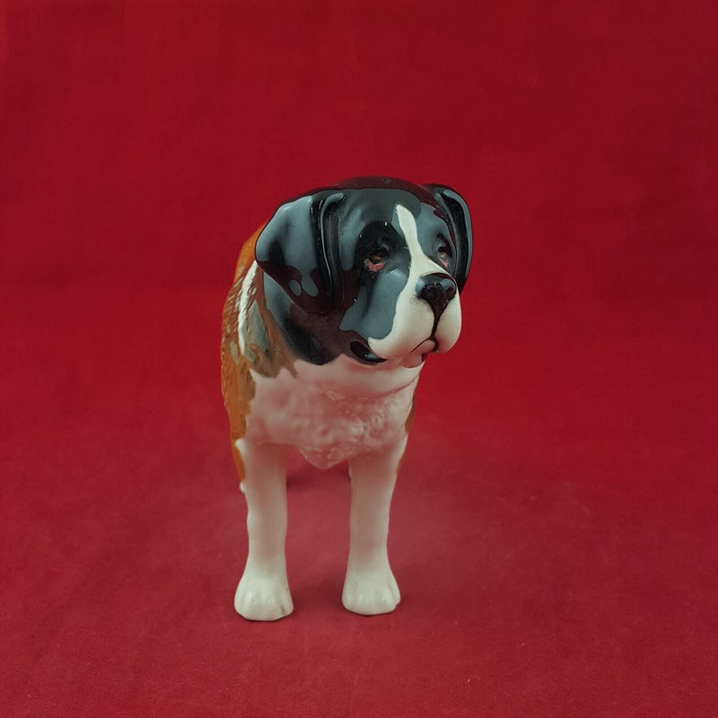 Beswick Dog Figurine 2221 St. Bernard Dog Corna Garth Stroller - 8569 BSK